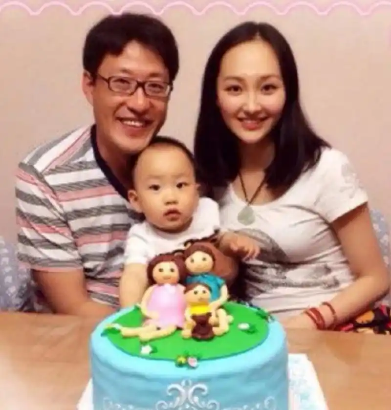 很爱看于震演的各类型作品,可以说演什么象什么.