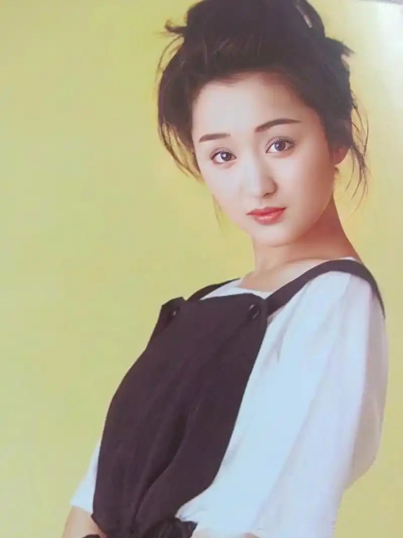 杨钰莹被曝深圳举办婚礼 曾经杨钰莹是娱乐圈的宠儿,她的音乐才华和