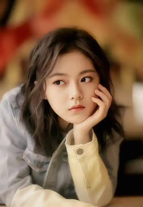 各有优点,有人可爱,有人优雅,你喜欢谁_演技_赵今麦_电影