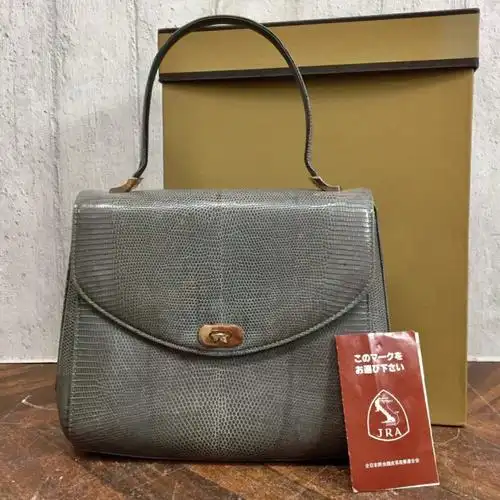 日本中古包  #日本中古  #稀有皮  #蜥蜴皮  #蜥蜴皮包  #稀有皮包包