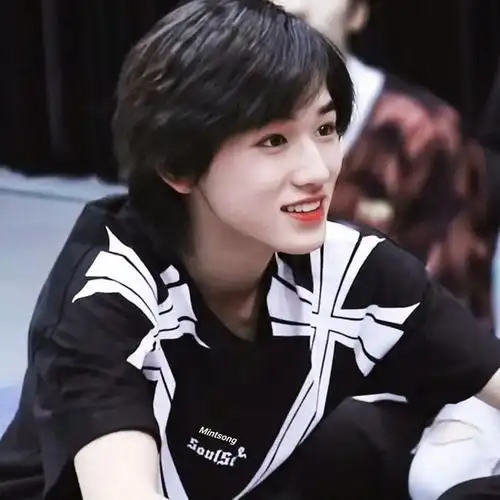 宋亚轩微信头像_网易订阅