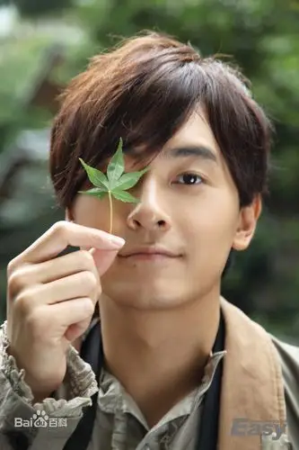 郑元畅个人简历资料最新消息-明星库-中国时尚网