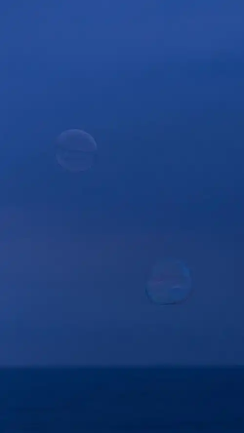 想要蓝色系壁纸,大家有没有鸭?