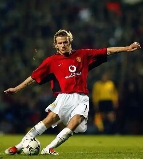 谷歌利用足球来训练下一代ai像贝克汉姆一样踢球