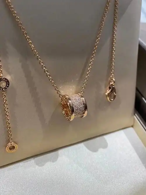 宝格丽满钻大蛮腰项链