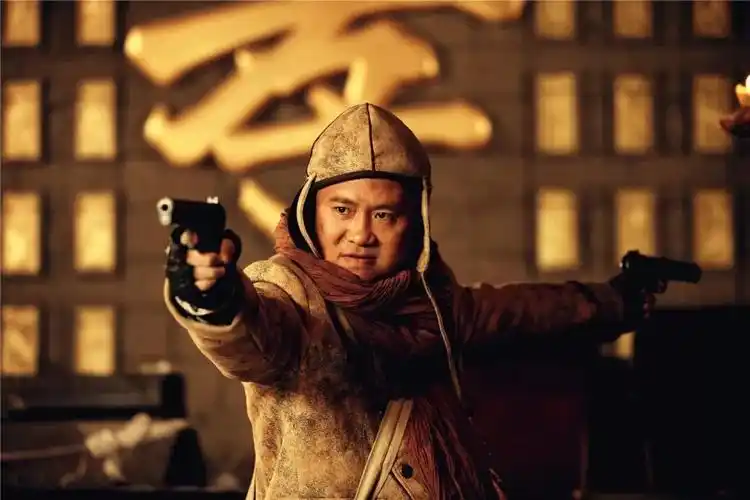 电影频道黄金强档剧场每晚19点4集连播年代传奇动作大戏《绝密孝金》