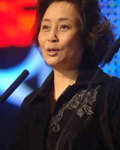 图庞敏近况化身无泪制片眼红剧中演员