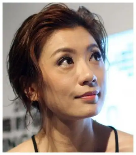 贾静雯出道28年收获女人该得到的一切网友要活成静雯这样