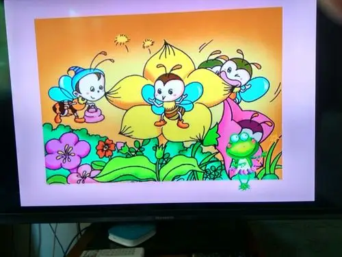 儿童画《花丛中的小蜜蜂》