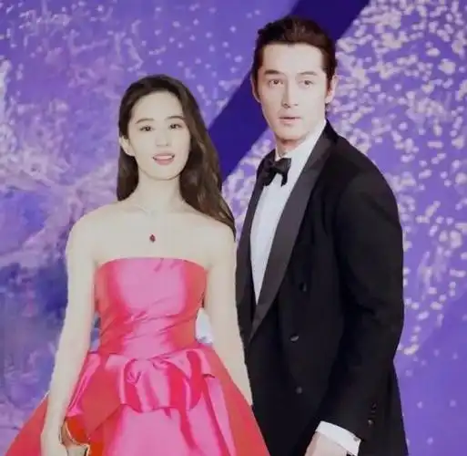 刘亦菲明明身材高挑,为啥大家总觉得她个子矮呢?真是让人摸不着头脑.