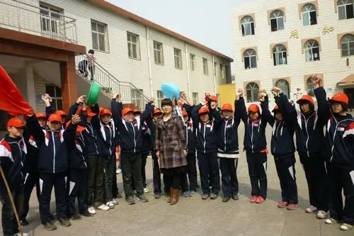 元氏二中学雷锋--争做文明中学生 - 思政体卫艺科 - 元氏县教育局思政