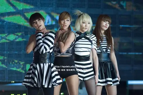 missa中短发女孩叫什么_百度知道