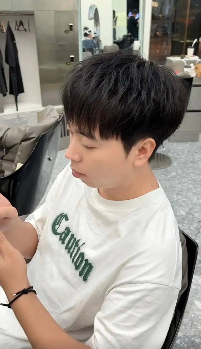 摩根碎盖.能解决男生细软塌的发型#摩根碎盖#摩根烫 #附近哪 - 抖音