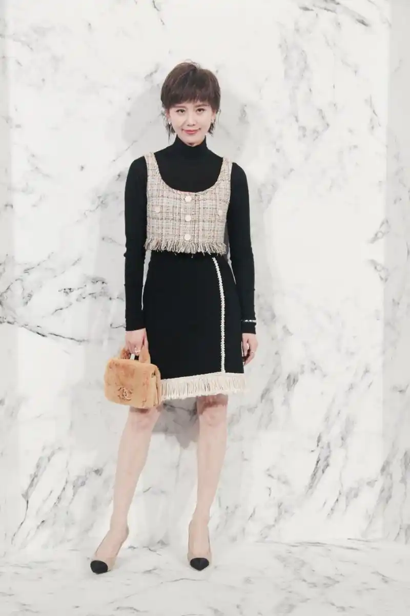 刘诗诗的短发也这么美,要命