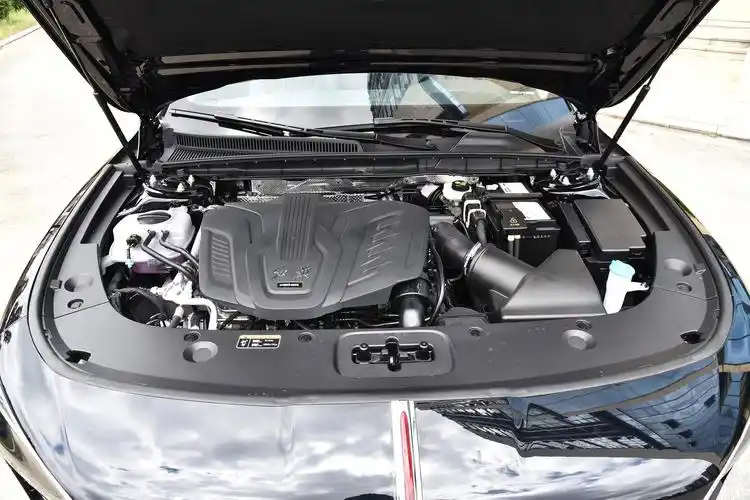 全新红旗h5,降至13.98万,轴距2920mm,配1.5t 7dct,值不值?