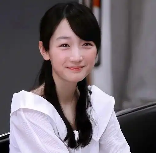 早期的周冬雨是真好看 宛如爽子那般|周冬雨|爽子_新浪新闻