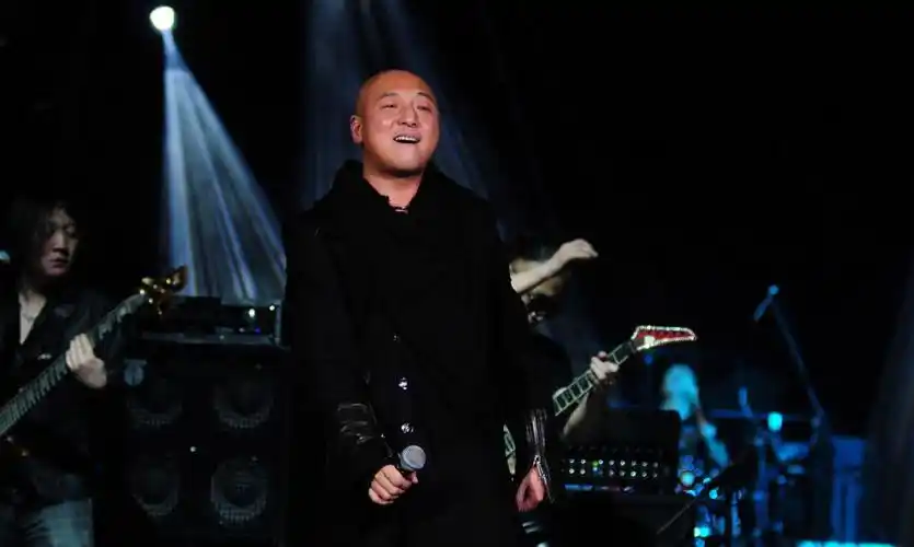 周晓鸥为零点乐队付出14年青春为何当红时出走跑龙套打酱油