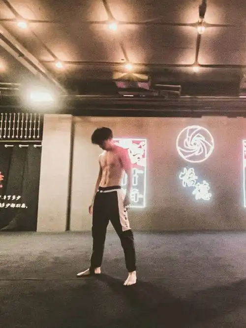 我们组居然没有姚琛安利帖