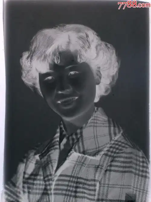 烫发女子老底片