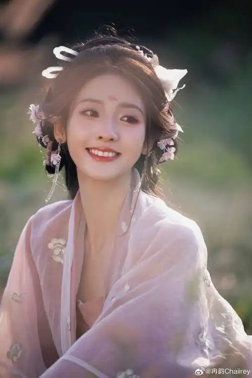 邢菲1001生日快乐##邢菲粉面桃花古装造型