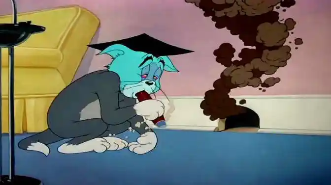 猫和老鼠:汤姆想熏杰瑞出来,不料把自己熏得脸变色,是个狠人!