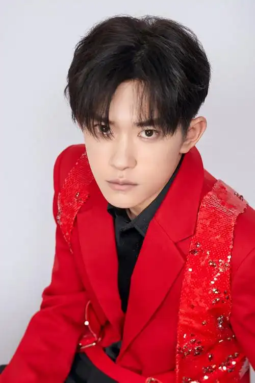 中央广播电视总台2021年#元宵晚会#,@tfboys-易烊千玺将带来表演