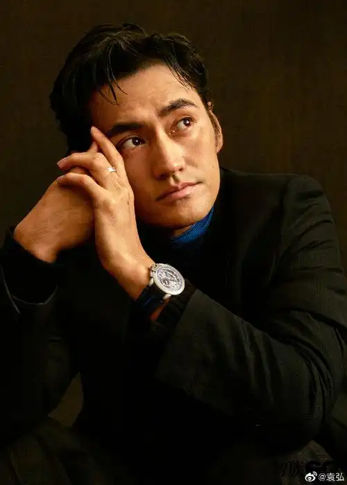 袁弘舞台剧弗兰肯斯坦人形生物创造全过程##袁弘弗兰肯斯坦人形生物