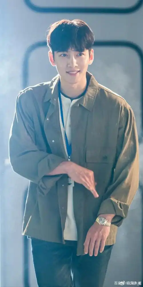 沉迷于李敏镐和池昌旭的颜无法自拔