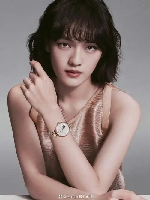 armani#大中华区及亚太区女士腕表及配 饰形象代言人 @演员文淇 出镜