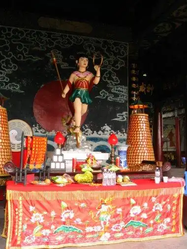 通过海峡两岸的共同考证,认定翠屏山的哪吒行宫为中国唯一的哪吒(三