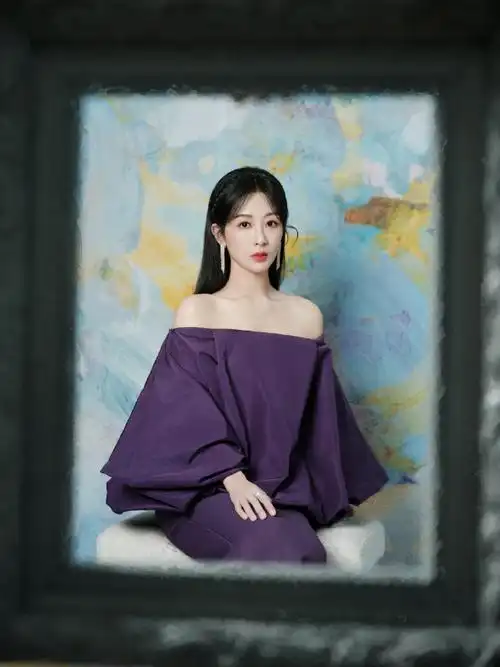 恭喜杨紫解锁第十一套高定  ronald van der kemp 2020春夏  #杨紫