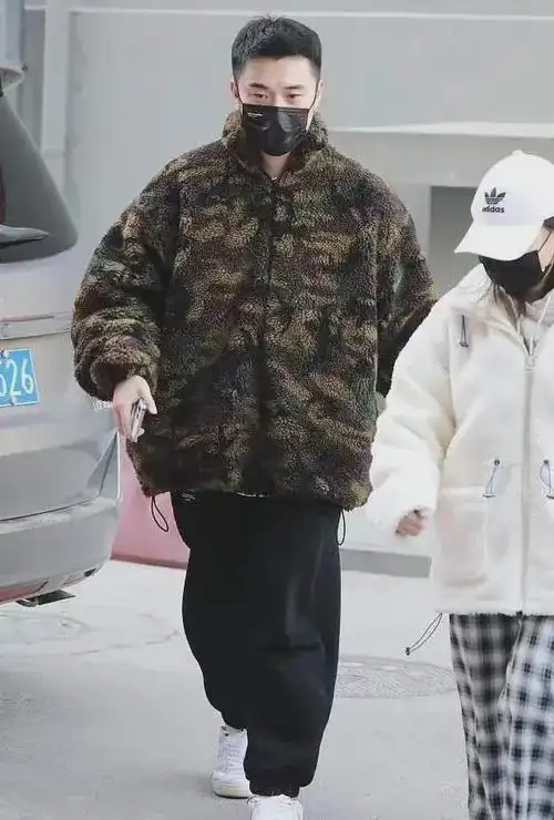 文联春晚明星穿搭杨幂爱高奢唐艺昕穿宋茜同款李易峰撑国货