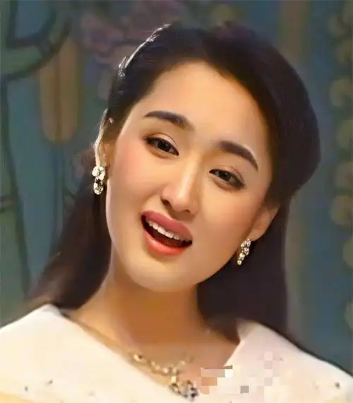 杨钰莹前任赖文峰近况娶了小二十三岁年轻娇妻颜值惊艳众人