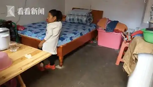 可怜天下父母心11米袖珍妈妈毛坦厂的陪读路