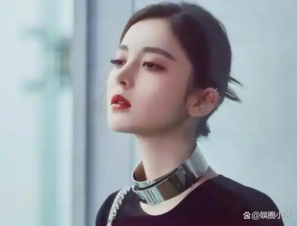 米兰这一夜,32岁的古力娜扎惊艳全场,全身上下尽显其野心