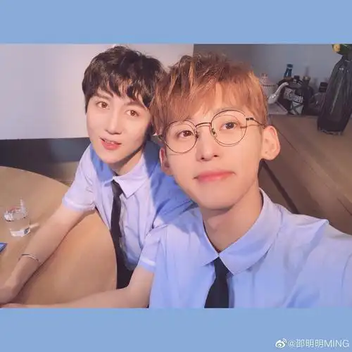 九明情侣服(二) 我又去搜罗了一下九明cp的衣服(旧糖新磕吗哈哈哈)