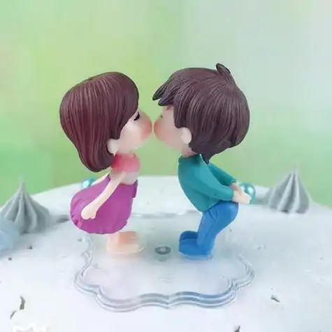 亲嘴娃娃情侣情人老公老婆生日蛋糕装饰烘焙派对甜品台卡通小摆件