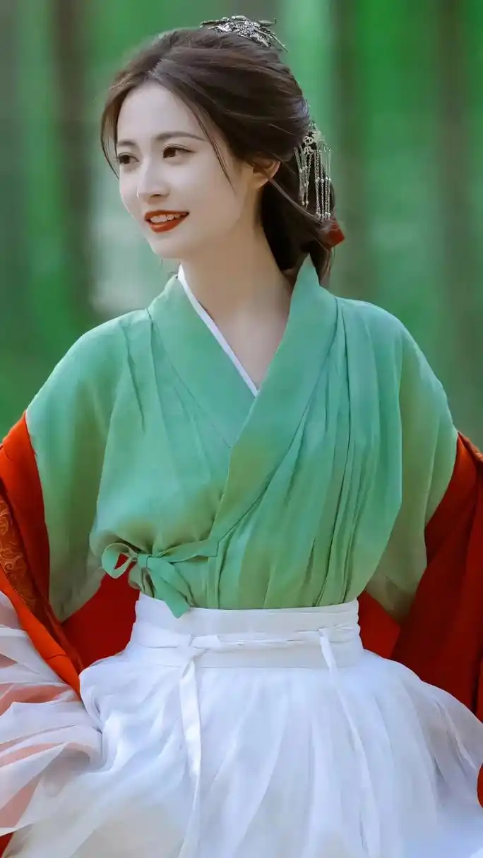 陈钰琪靓丽古装