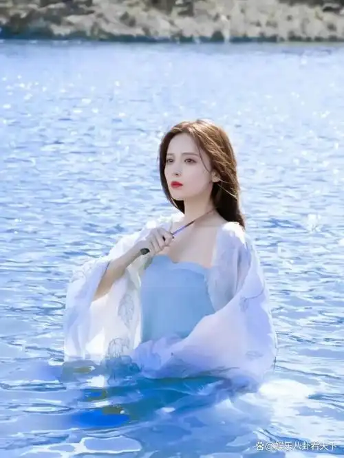 回顾新疆盛产美人10位风情女星个个貌似天仙甩白幼瘦几条街