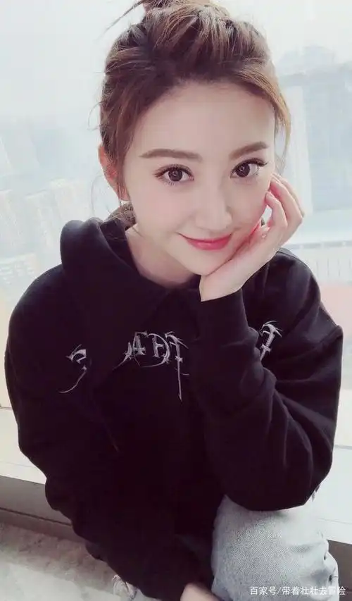 是丸子头啊!各位小姐姐学起来