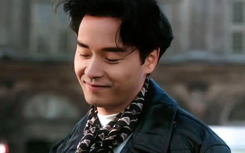 周润发:张国荣又会吃又会穿,是个完美的人.