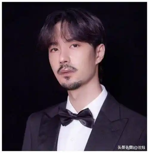 男星留胡子,味道大不同!陈伟霆酷似兵马俑,张智霖像美猴王