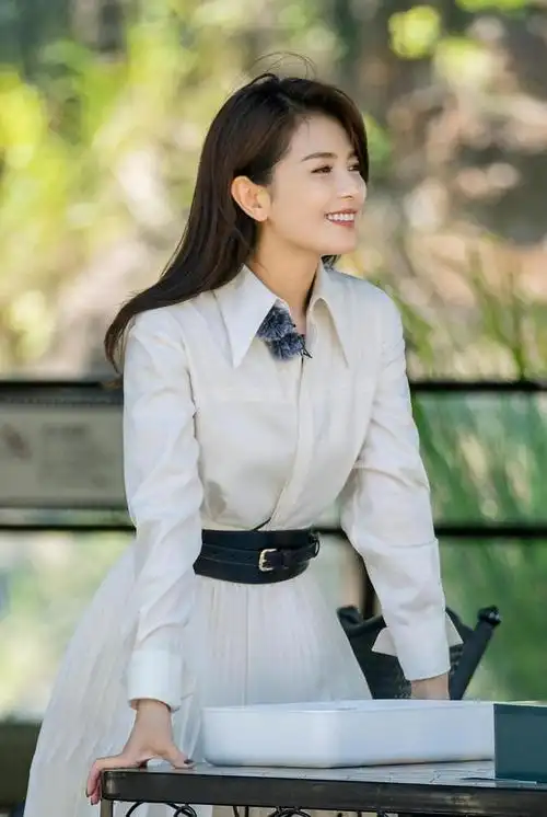 刘涛是一位有实力,有气质的实力派女演员,她的演技绝佳,长相优雅大气