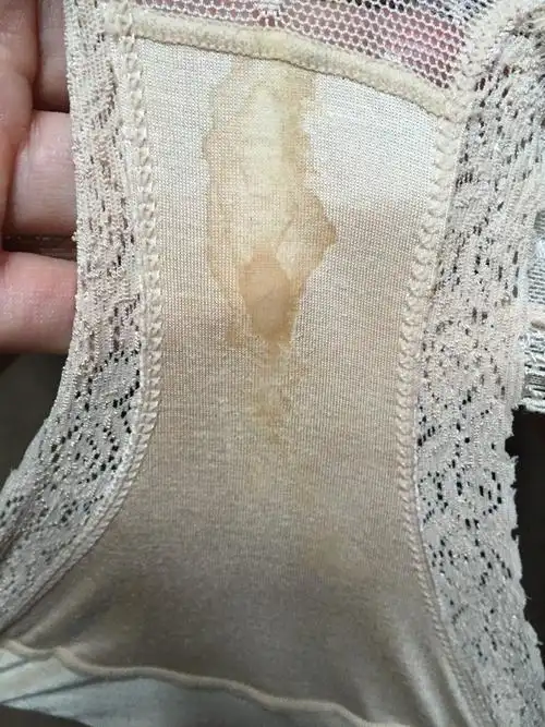 上洗手间的时候突然发现内裤上,这是血吗