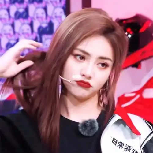 谢可寅超可爱甜妹头像原图 第二波