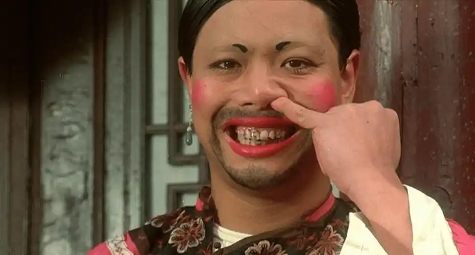 演员李健仁:和周星驰是同学,半身瘫痪息影3年,61岁复出拍戏_梁朝伟