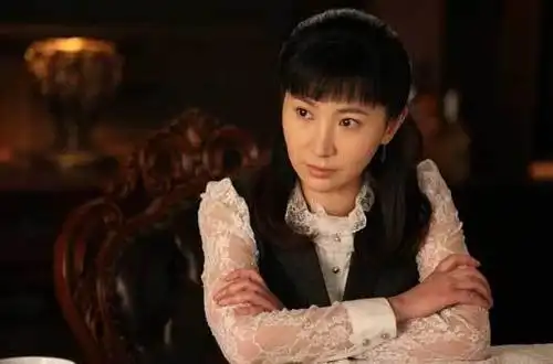 又名"红颜利箭","红箭之生死情报战".