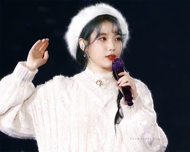 iu李知恩演唱会动图&美图