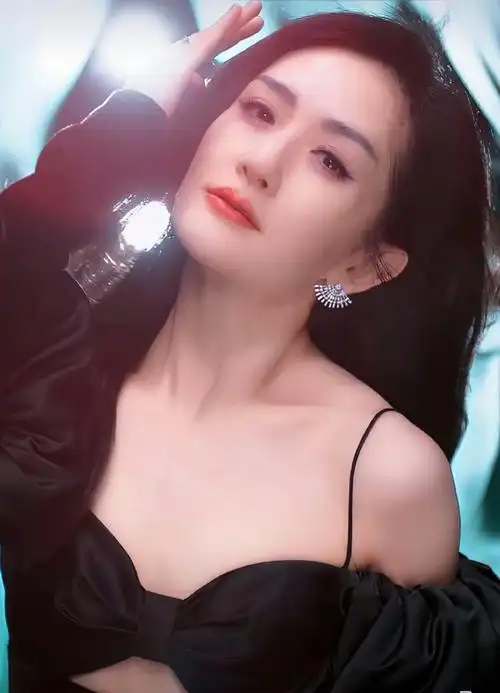 谢娜回眸慢镜头