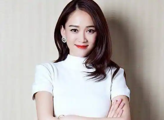 她曾是霍建华绯闻女友曾被封杀多年如今40岁却美如少女